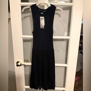 THE FRENCH COLLECTION Size 8. NWT Black and blue colors. Snug fitting.